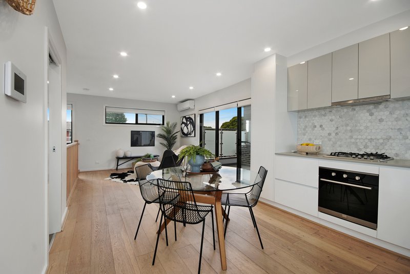 Photo - 3/610 Gilbert Road, Reservoir VIC 3073 - Image 4