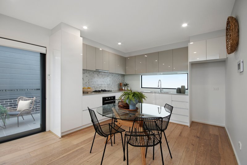 Photo - 3/610 Gilbert Road, Reservoir VIC 3073 - Image 5