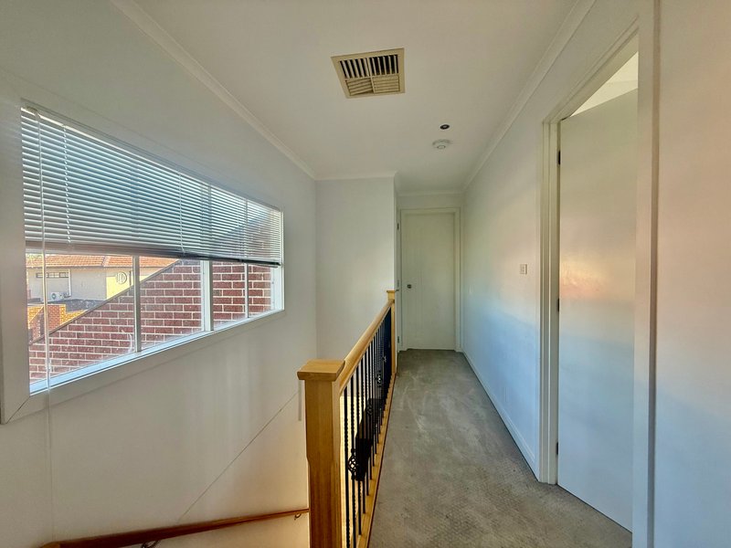 Photo - 3/614-616 High Street Road, Glen Waverley VIC 3150 - Image 6
