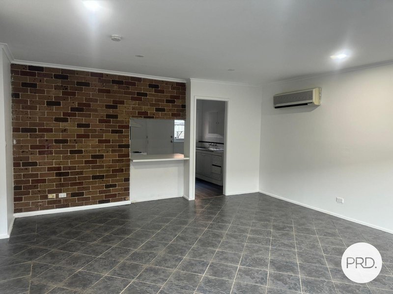 Photo - 3/62-64 Macquarie Road, Ingleburn NSW 2565 - Image 3