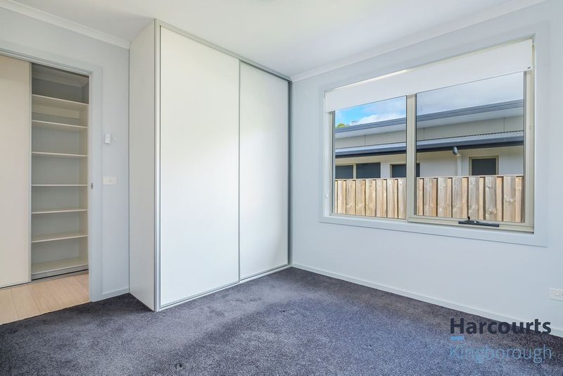 Photo - 3/62 Burwood Drive, Blackmans Bay TAS 7052 - Image 12