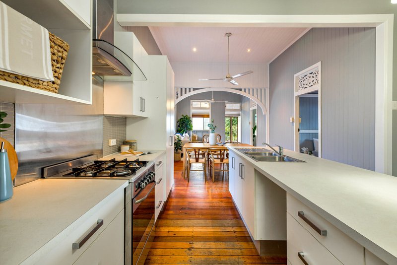 Photo - 362 Draper Street, Parramatta Park QLD 4870 - Image 2