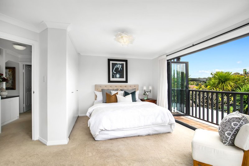 Photo - 3/62 Pine Street East , Cammeray NSW 2062 - Image 2