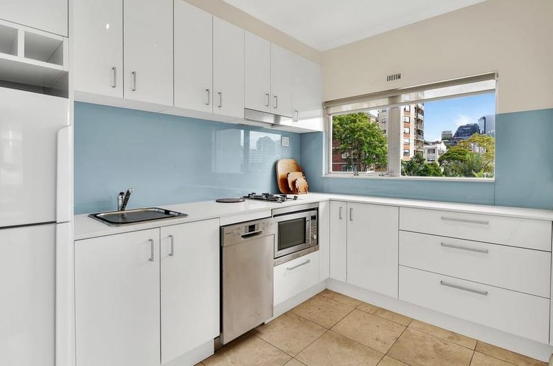Photo - 36/2A Henry Lawson Avenue, Mcmahons Point NSW 2060 - Image 4