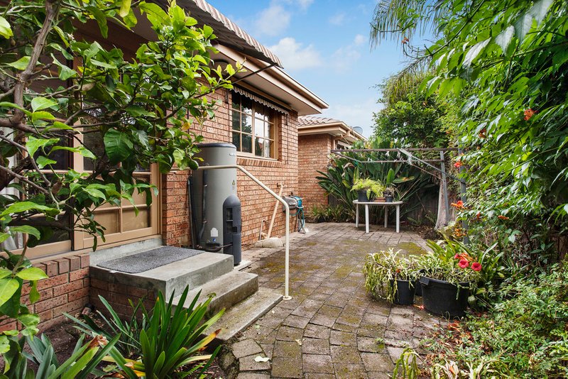 Photo - 3/63 Coorigil Road, Carnegie VIC 3163 - Image 4