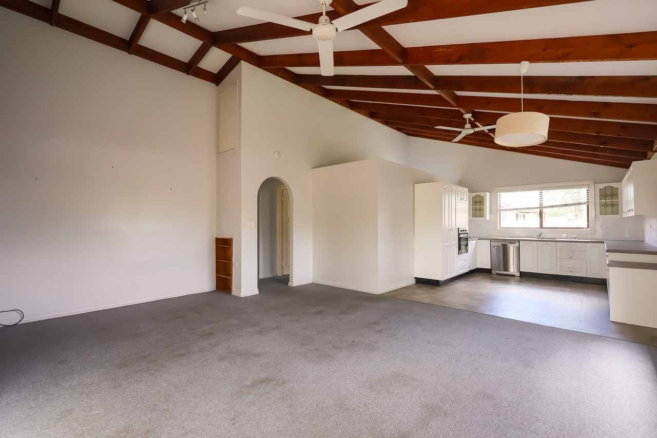 3-bedroom unit at 3/63 Raglan Street, Roma, QLD 4455, Maranoa, Queensland