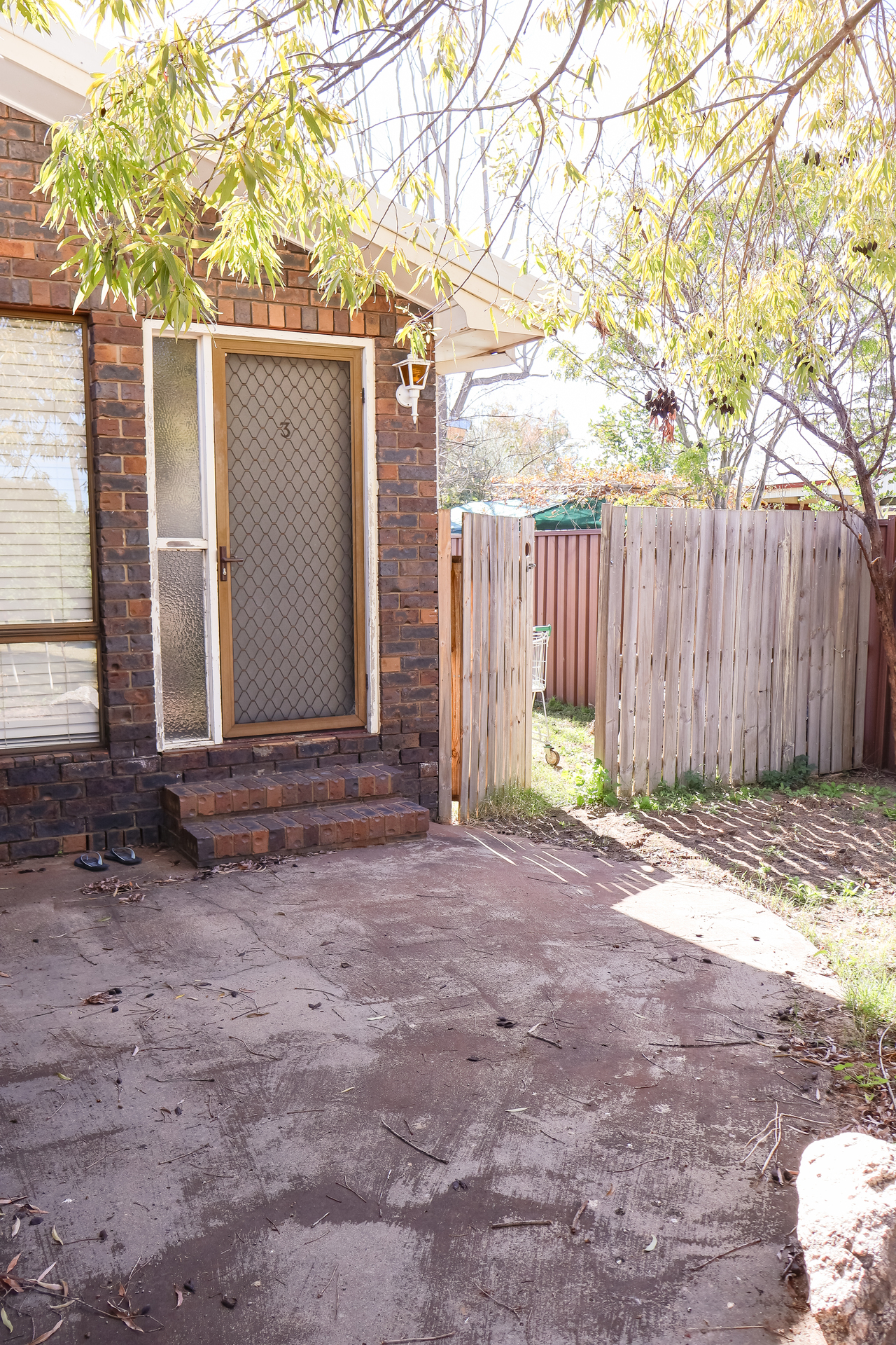 3-bedroom unit at 3/63 Raglan Street, Roma, QLD 4455, Maranoa, Queensland