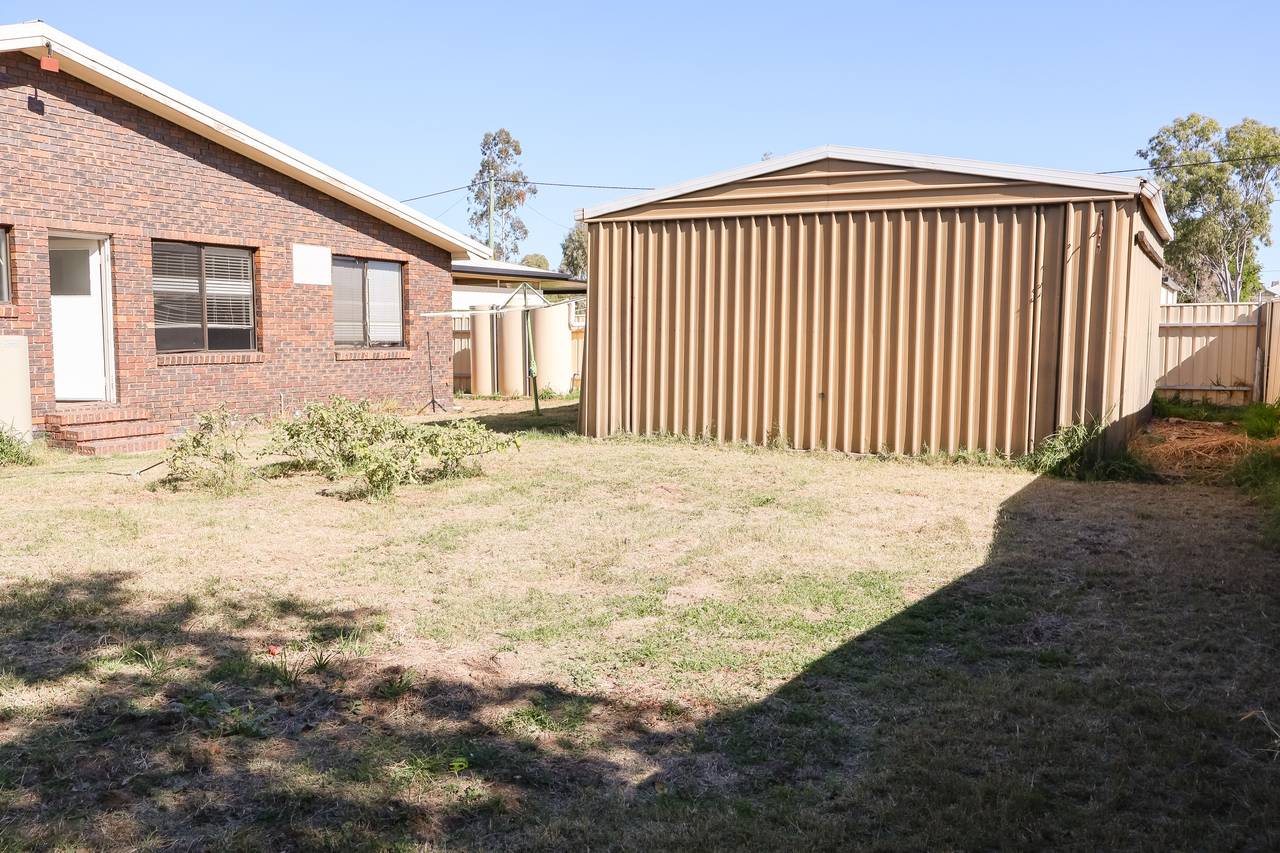 3-bedroom unit at 3/63 Raglan Street, Roma, QLD 4455, Maranoa, Queensland