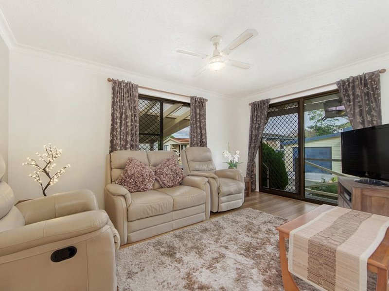 Photo - 36/3 Township Drive, Burleigh Heads QLD 4220 - Image 4