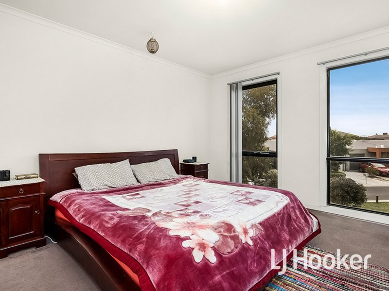 Photo - 36/39 Astley Crescent, Point Cook VIC 3030 - Image 5