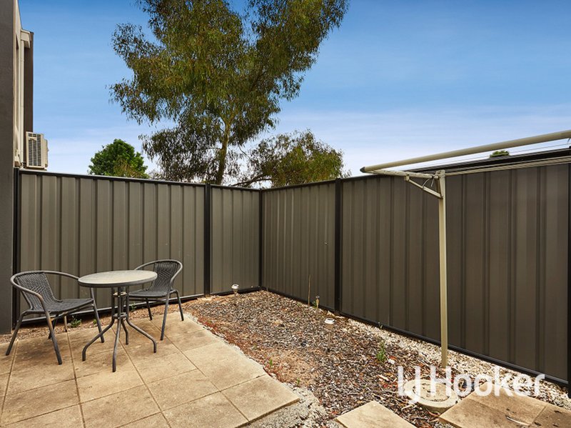 Photo - 36/39 Astley Crescent, Point Cook VIC 3030 - Image 8