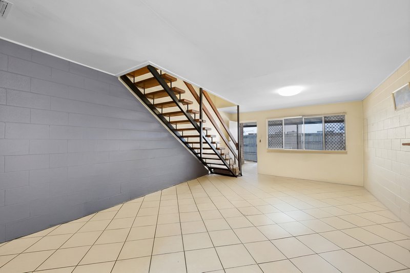 Photo - 3/64 Carlyle Street, Mackay QLD 4740 - Image 5