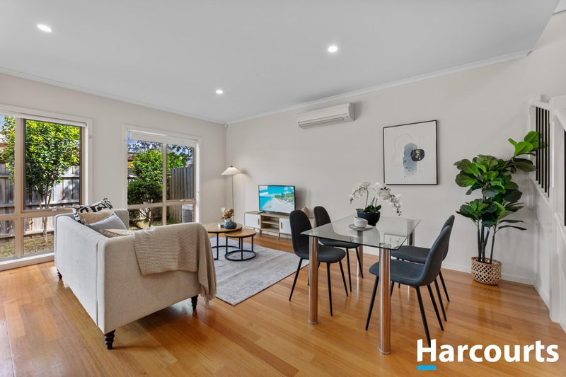 Photo - 3/64 Carween Avenue, Mitcham VIC 3132 - Image 5