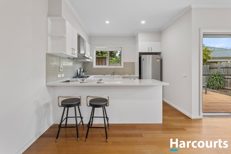 Photo - 3/64 Carween Avenue, Mitcham VIC 3132 - Image 7