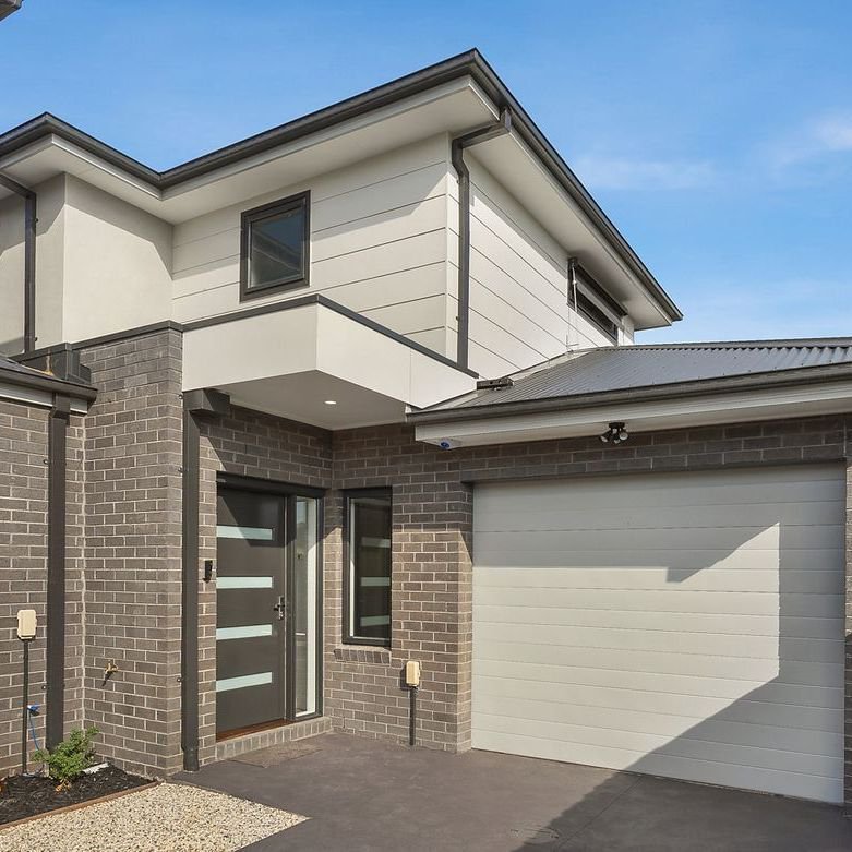 Photo - 3/64 Darebin Blvd , Reservoir VIC 3073 - Image 2