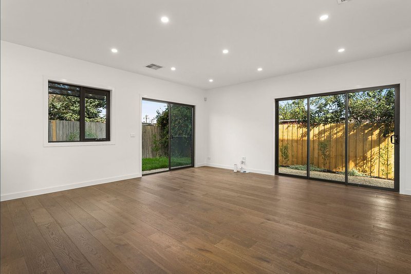 Photo - 3/64 Darebin Blvd , Reservoir VIC 3073 - Image 4