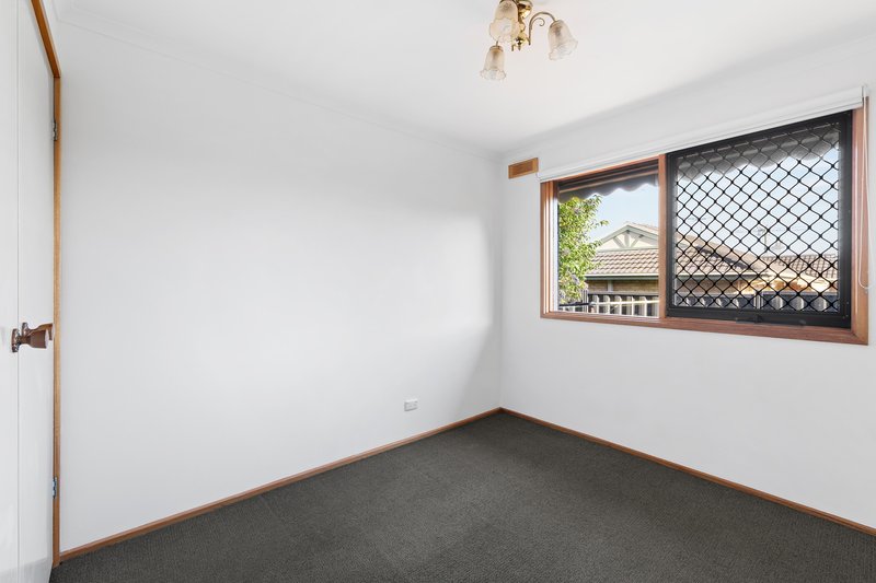 Photo - 3/64 Edward Street, Macleod VIC 3085 - Image 7