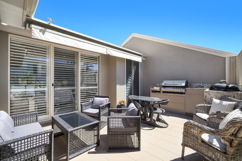 Photo - 3/64 Havenview Road, Terrigal NSW 2260 - Image 3