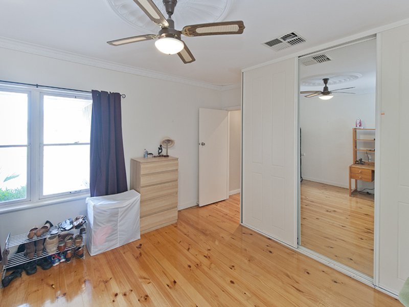 Photo - 3/64 Henley Beach Road, Henley Beach SA 5022 - Image 9