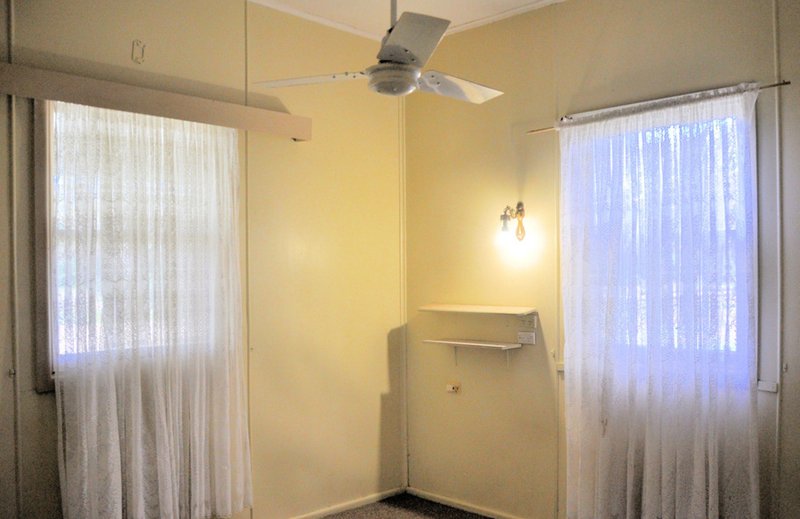 Photo - 364 Morris Street, Deniliquin NSW 2710 - Image 3