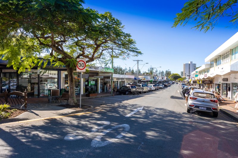 Photo - 36/4 Park Avenue, Burleigh Heads QLD 4220 - Image 9