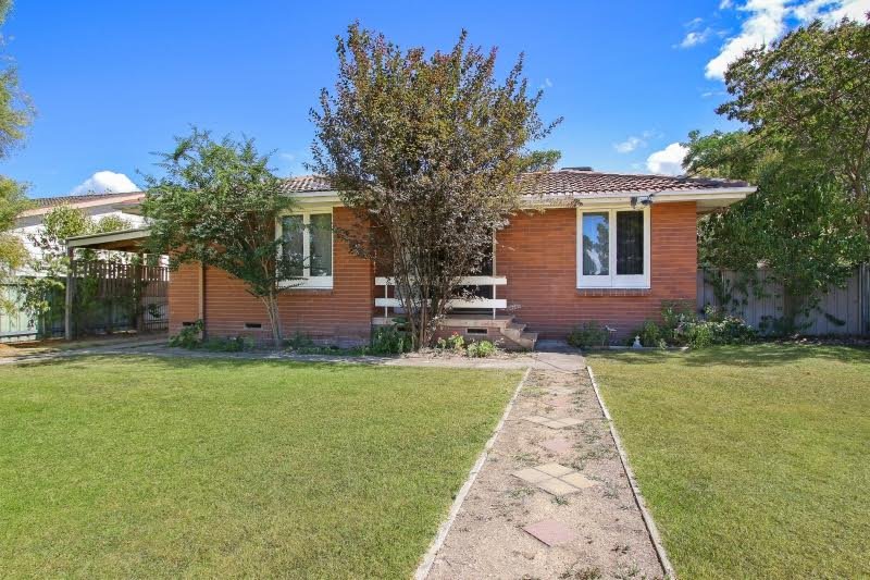 Photo - 364 Woomera Crescent, Lavington NSW 2641 - Image