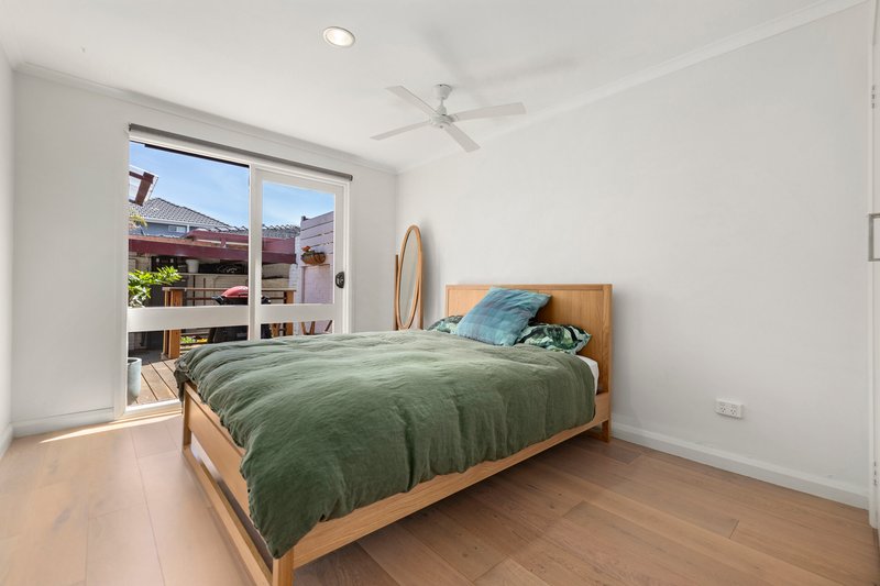 Photo - 3/646 Centre Road, Bentleigh East VIC 3165 - Image 6