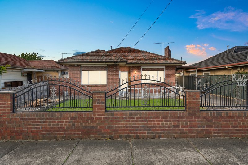 366 Ballarat Road, Sunshine North VIC 3020