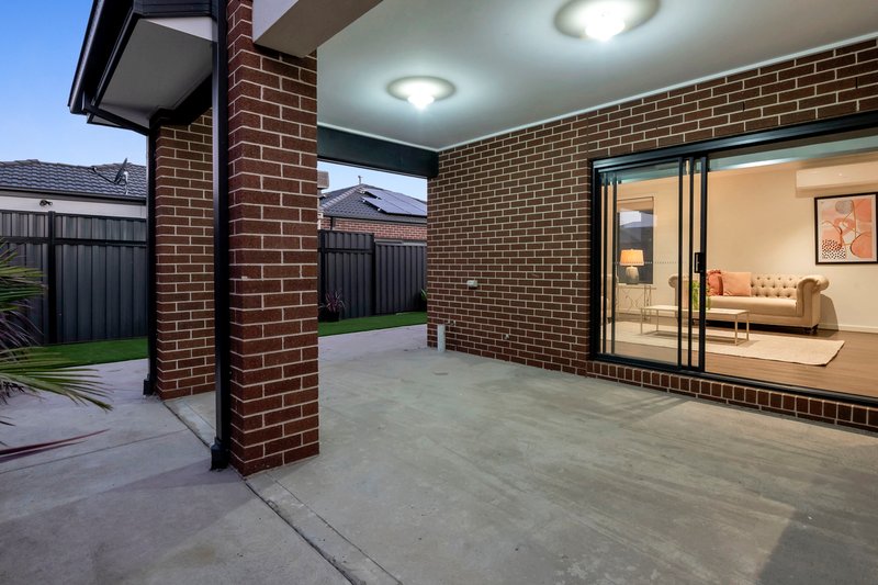 Photo - 366 Highlander Drive, Craigieburn VIC 3064 - Image 22