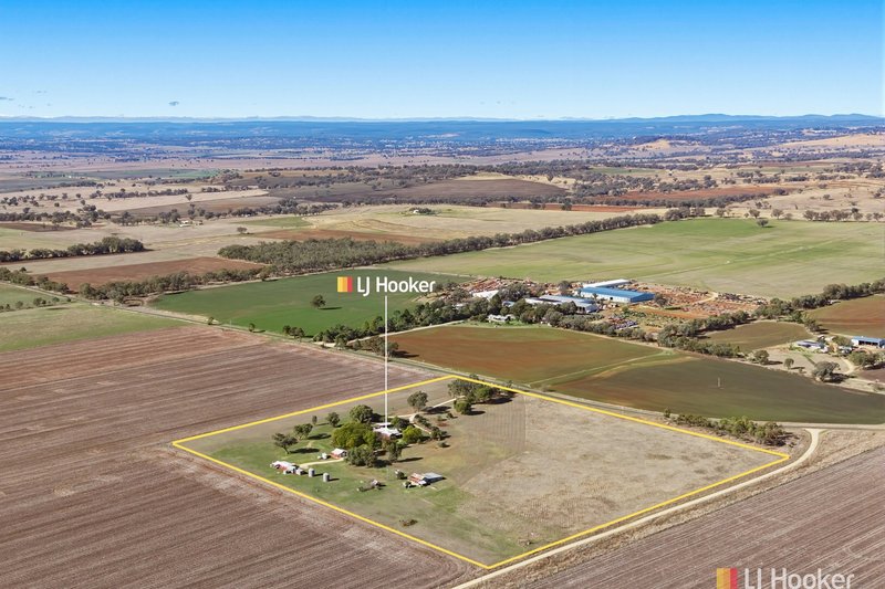 Photo - 366 Oakwood Road, Inverell NSW 2360 - Image 2