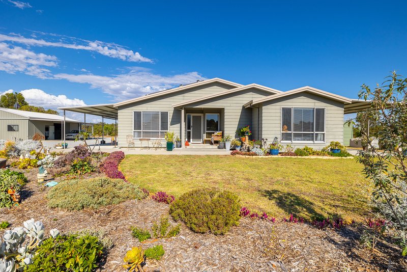 366 Ocean Farm Drive, Nilgen WA 6044