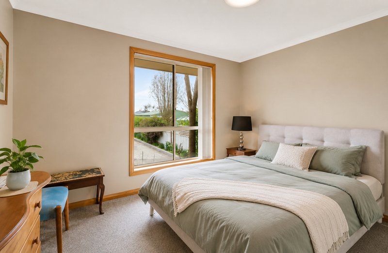 Photo - 3/66 West Goderich Street, Deloraine TAS 7304 - Image 6