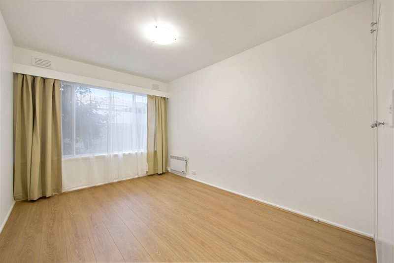 Photo - 3/67 Coorigil Road, Carnegie VIC 3163 - Image 6