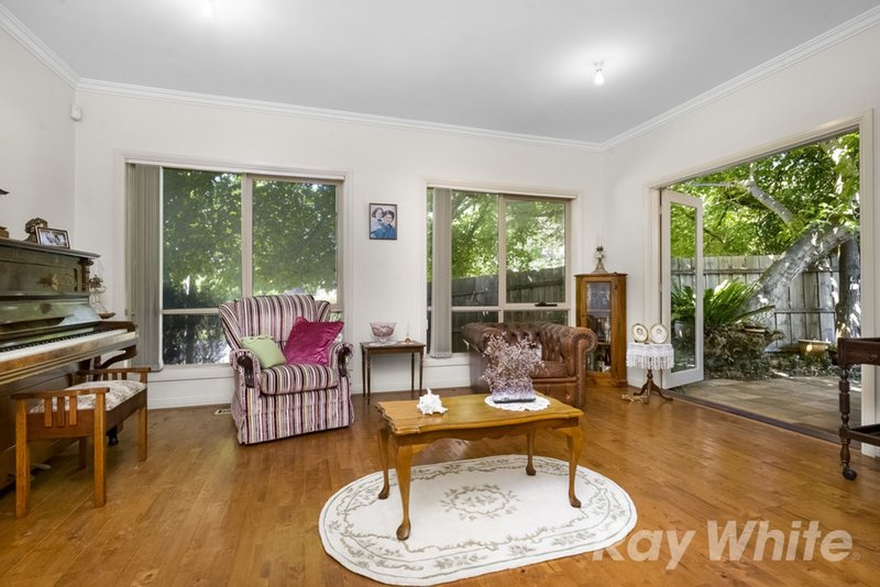 Photo - 3/67 Madeline Street, Glen Waverley VIC 3150 - Image 4