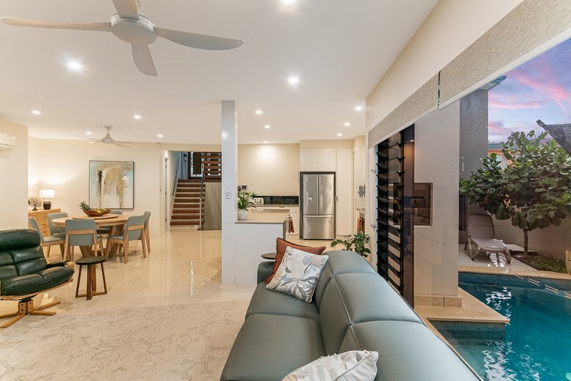 Photo - 3/67 Stapylton Street, Coolangatta QLD 4225 - Image 1