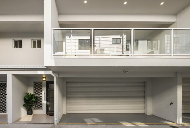 Photo - 3/679 Wynnum Road, Morningside QLD 4170 - Image 1