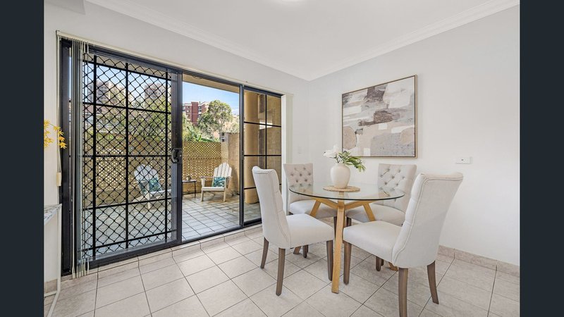 Photo - 3/68-72 Woniora Road, Hurstville NSW 2220 - Image 4
