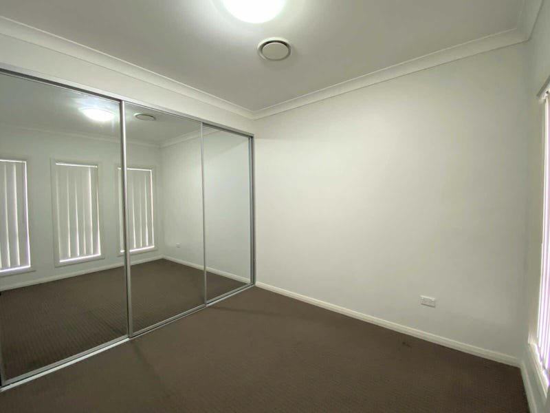 Photo - 3/68 Magowar Road, Girraween NSW 2145 - Image 7