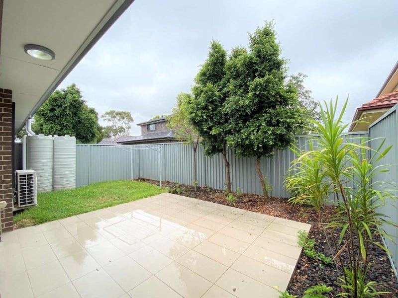 Photo - 3/68 Magowar Road, Girraween NSW 2145 - Image 8