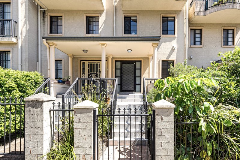 3/68 Woniora Road, Hurstville NSW 2220