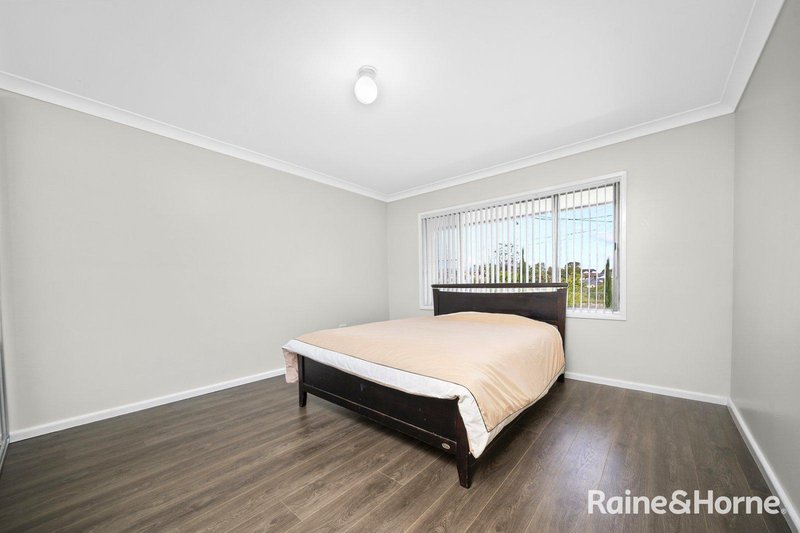 Photo - 369 Elizabeth Drive, Mount Pritchard NSW 2170 - Image 8