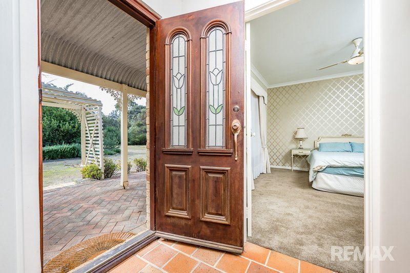 Photo - 369 King Drive, Woodridge WA 6041 - Image 6