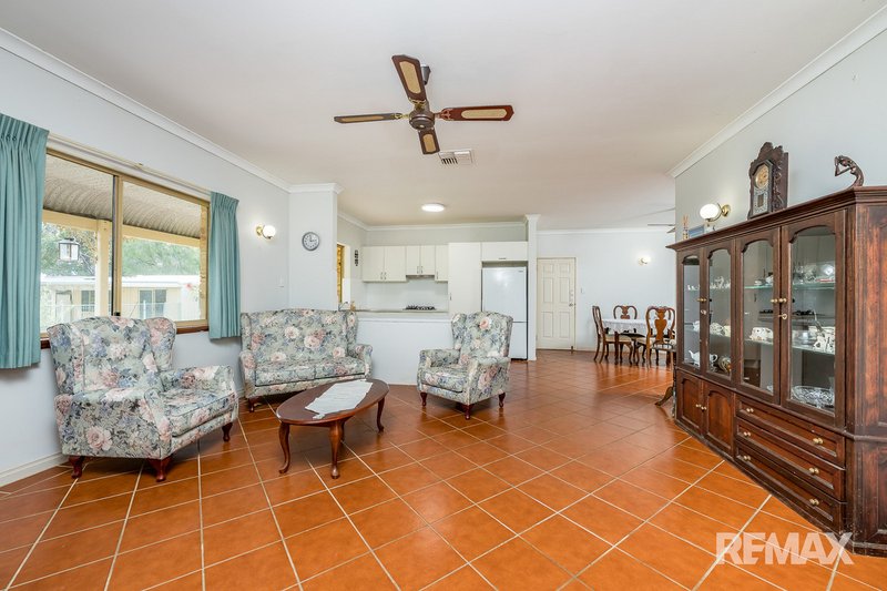 Photo - 369 King Drive, Woodridge WA 6041 - Image 13