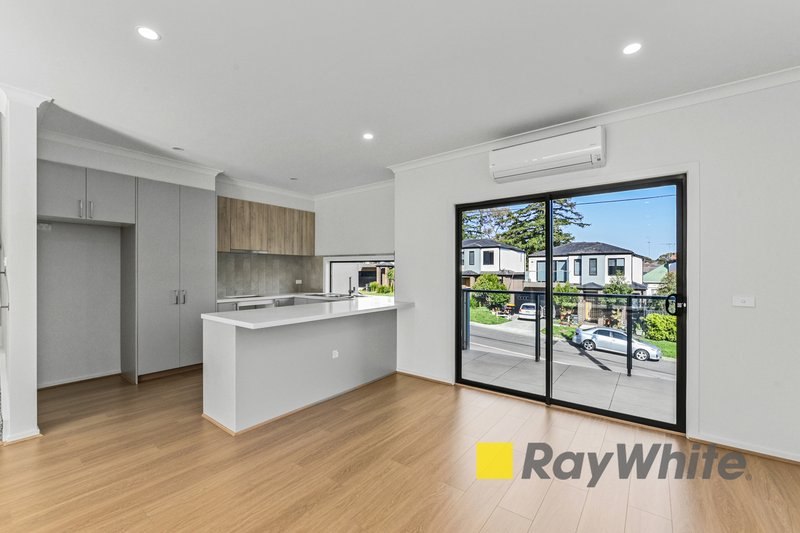 Photo - 3/69 Pultney Street, Dandenong VIC 3175 - Image 5