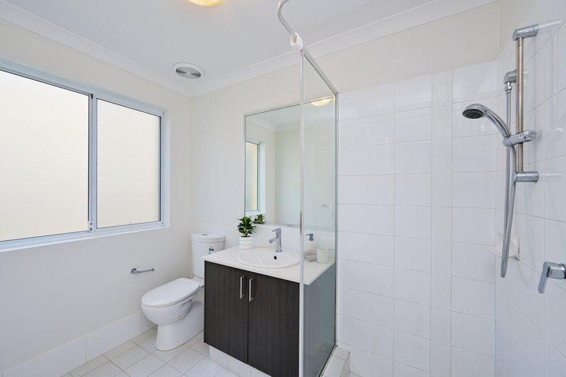 Photo - 36a Balga Avenue, Balga WA 6061 - Image 24