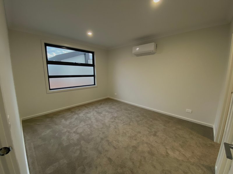 Photo - 3/6A Carnaby Road, Epping VIC 3076 - Image 9