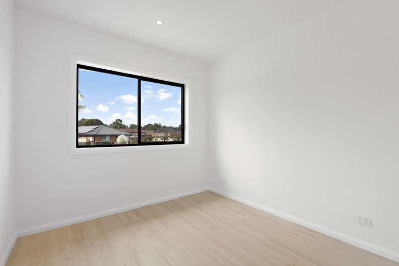 Photo - 36A Condello Crescent, Edensor Park NSW 2176 - Image 3