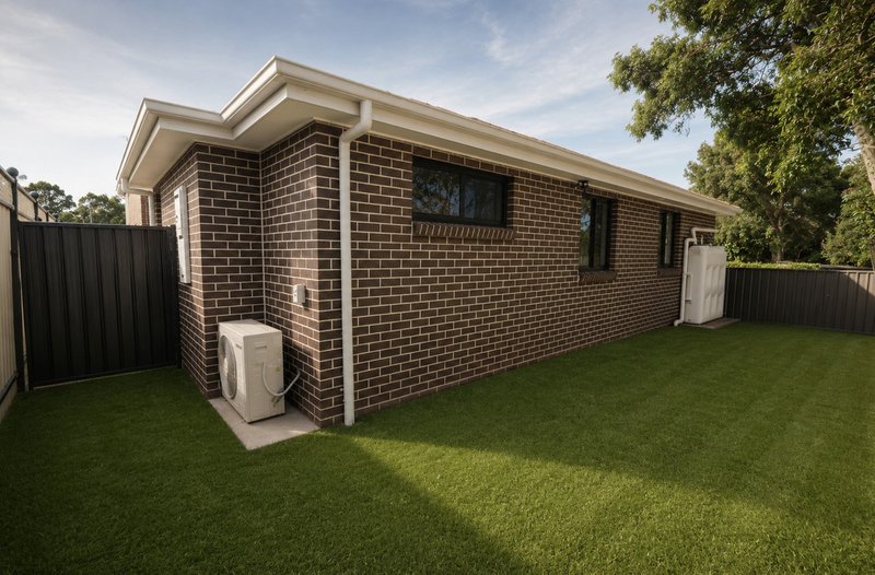 Photo - 36A Gilba Road, Pendle Hill NSW 2145 - Image 9