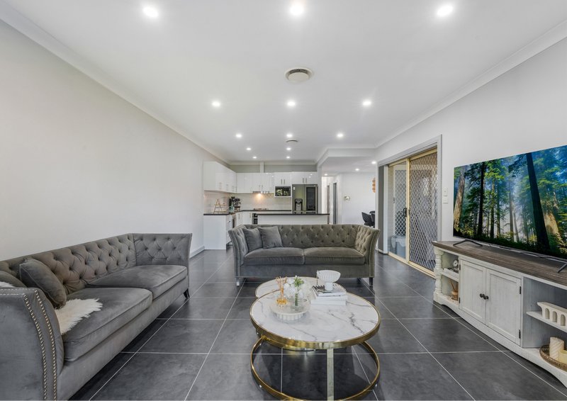 Photo - 36A Jedda Road, Lurnea NSW 2170 - Image 5