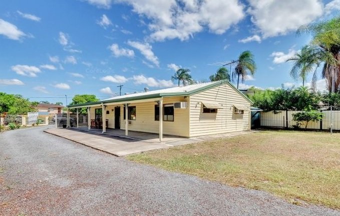 Photo - 36A Macaranga Street, Marsden QLD 4132 - Image 6